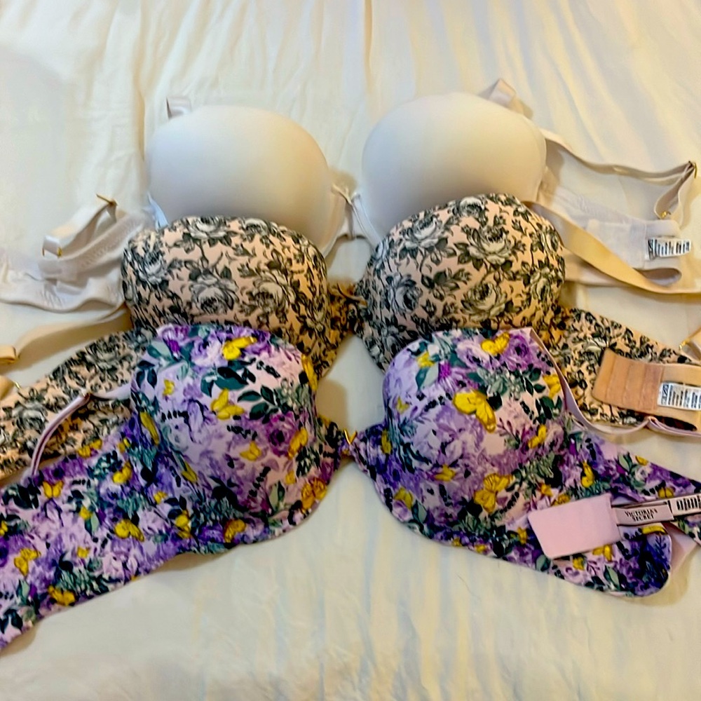Victoria’s Secret and Bali underwire bras